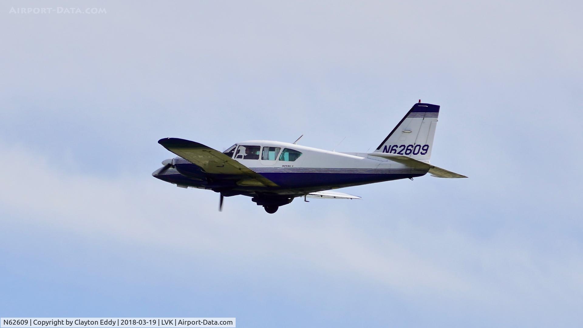 N62609, 1976 Piper PA-23-250 Aztec C/N 27-7654084, Livermore Airport California 2018,