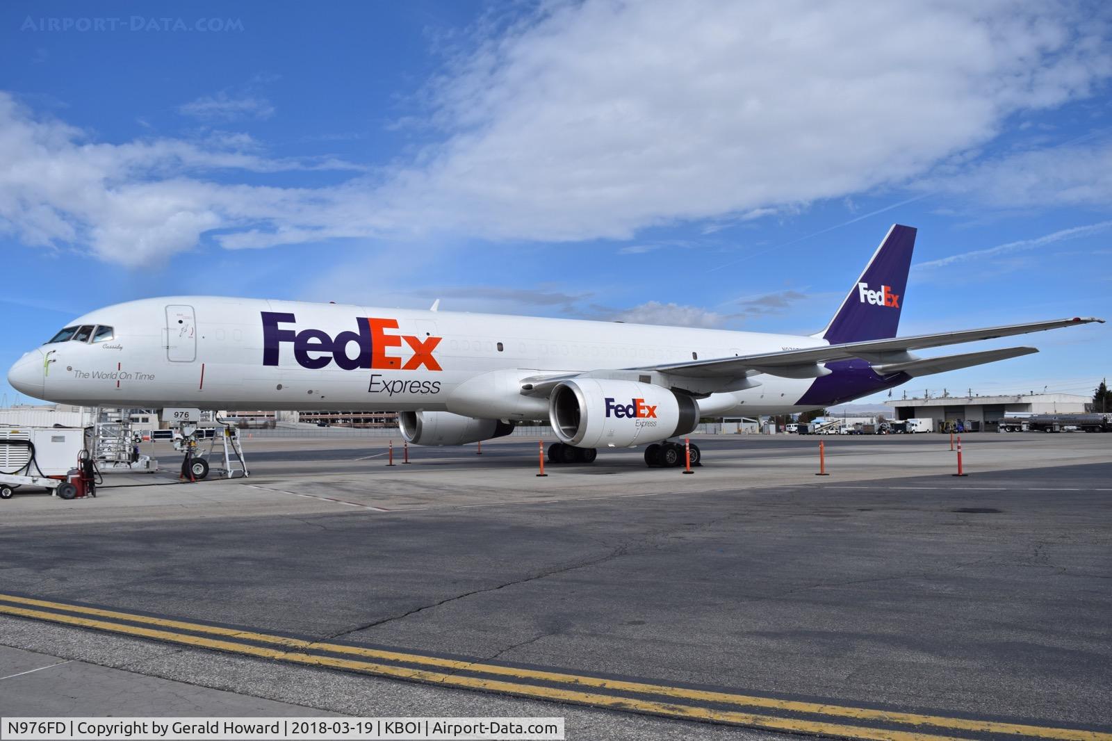 N976FD, 1993 Boeing 757-2B7 C/N 27147, Parked on the Fed Ex ramp.