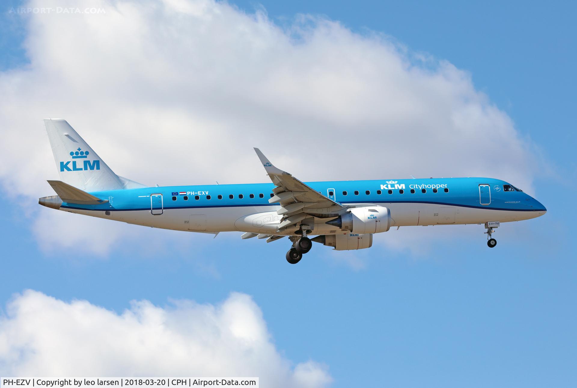 PH-EZV, 2012 Embraer 190LR (ERJ-190-100LR) C/N 19000528, Copenhagen 20.3.2018 final to R-04L
