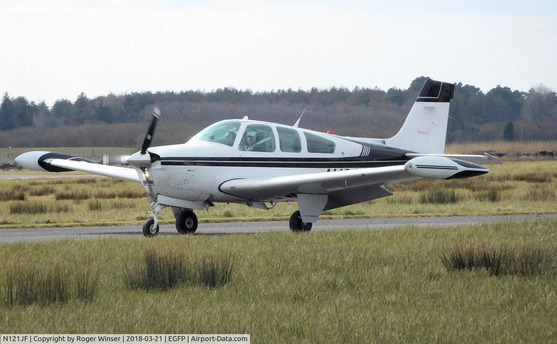 N121JF, 1991 Beech F33A Bonanza C/N CE-1578, Visiting Bonanza.