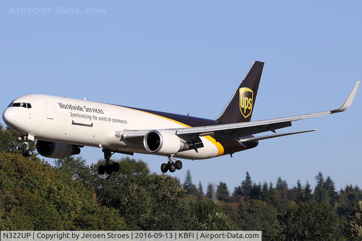 N322UP, 1997 Boeing 767-34AF C/N 27748, KBFI
