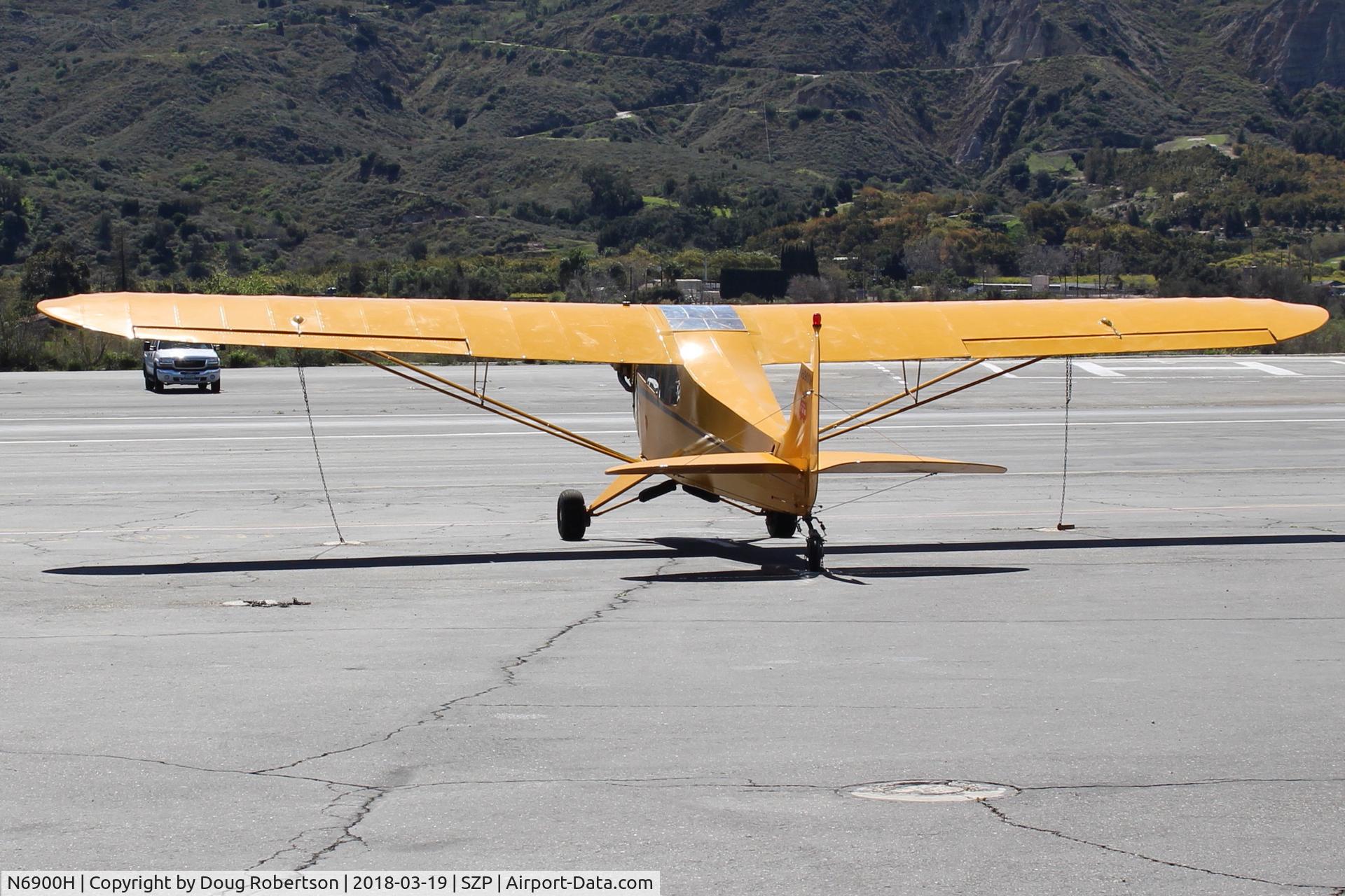 N6900H, 1946 Piper J3C-65 Cub Cub C/N 20129, 1946 Piper J3C-65 CUB, Lycoming O-290 135 Hp big upgrade by STC, on Transient Ramp
