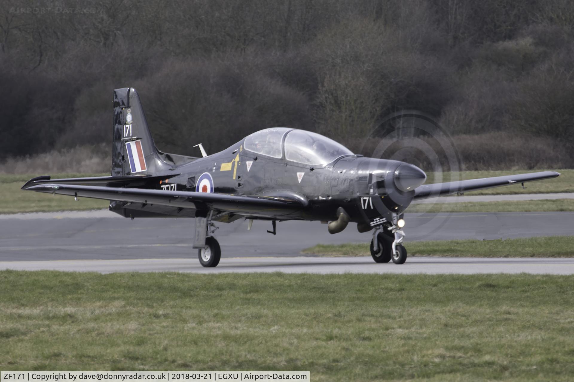 ZF171, 1989 Short S-312 Tucano T1 C/N S023/T23, ZF171 returning to the pan at Linton-on-Ouse