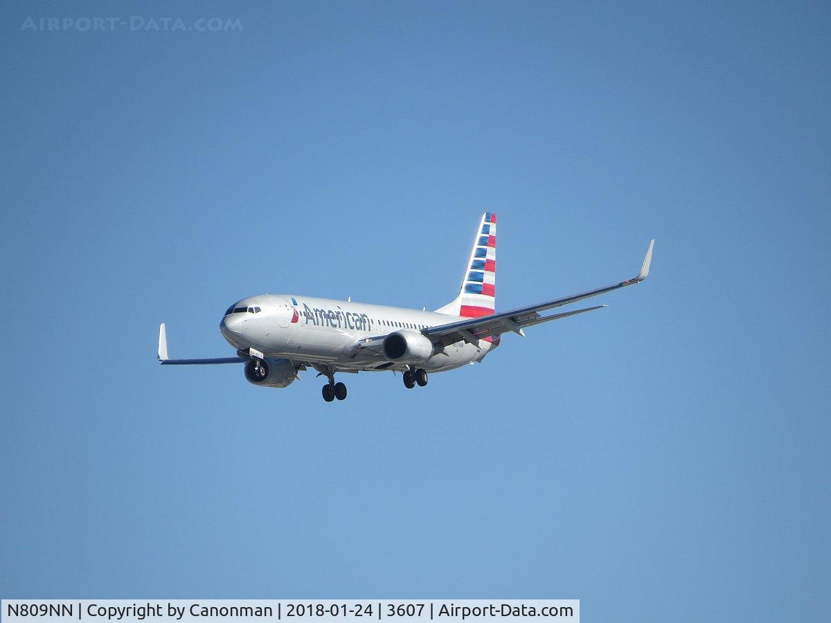 N809NN, 2009 Boeing 737-823 C/N 33519, Landing