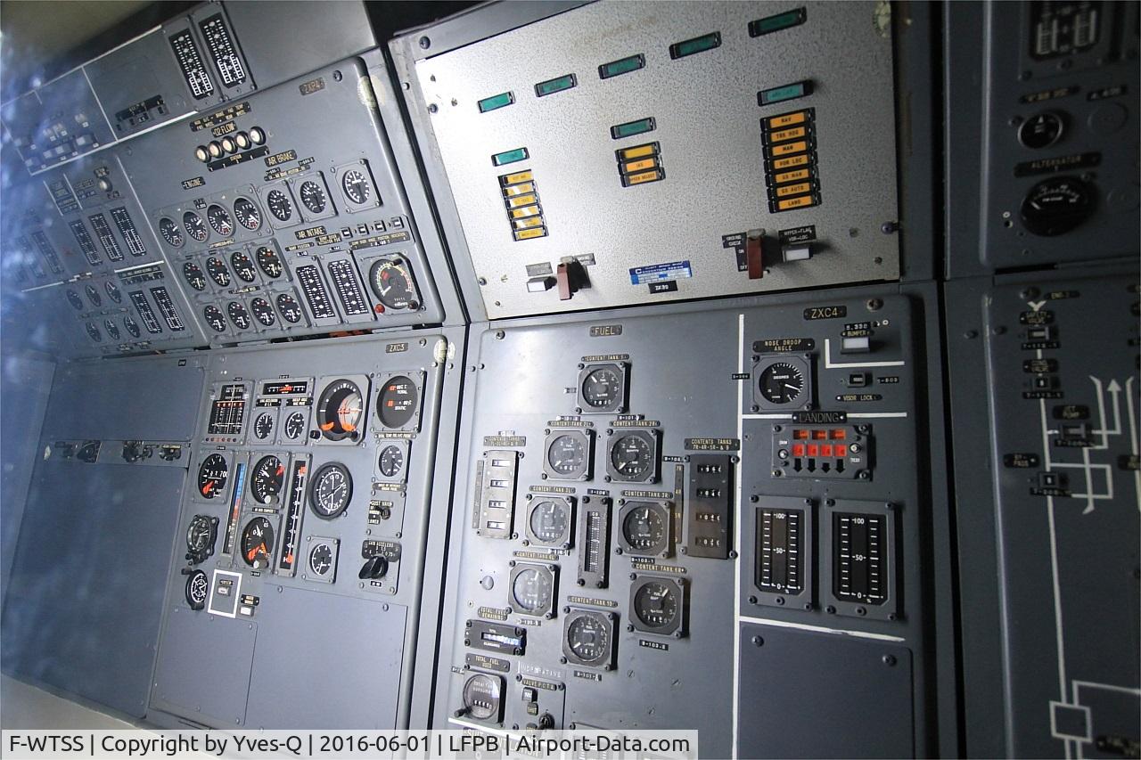 F-WTSS, 1968 Aerospatiale-BAC Concorde Prototype C/N 001, Control panel for flight parameters and engines of Aerospatiale-BAC Concorde Prototype, Air & Space Museum Paris-Le Bourget Airport (LFPB-LBG)