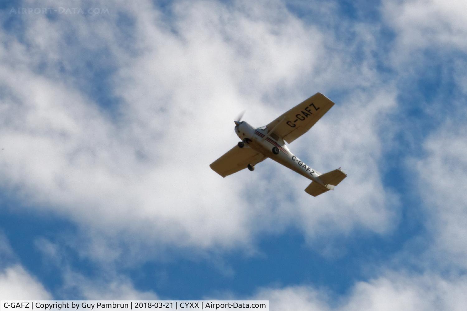 C-GAFZ, 1974 Cessna 150M C/N 15076023, Departing