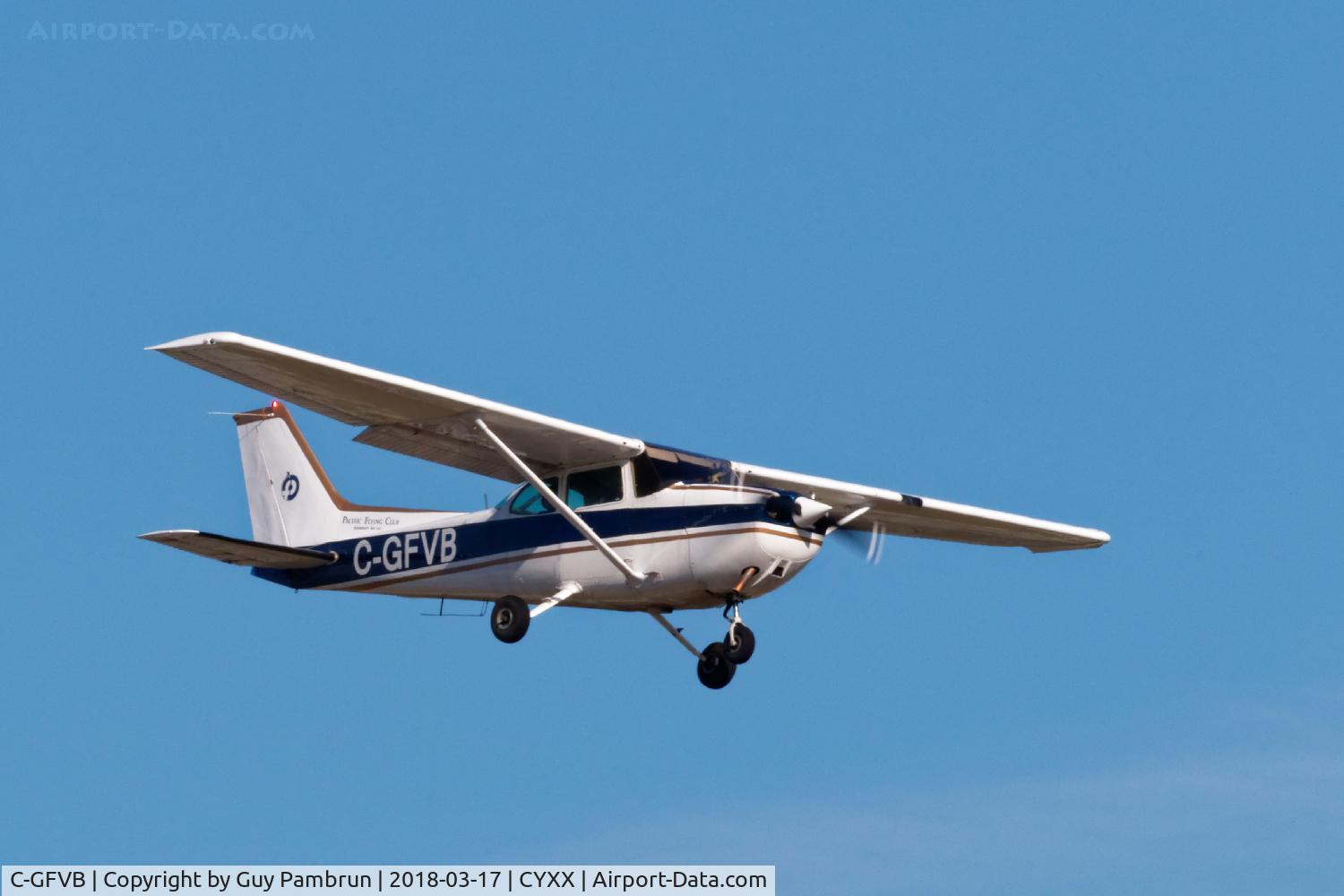 C-GFVB, 1982 Cessna 172P C/N 17275311, Landing