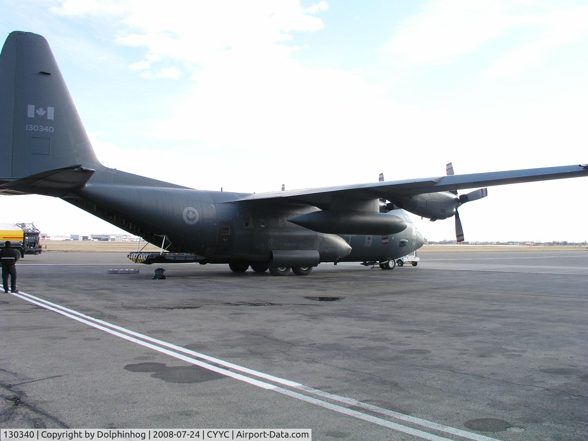 130340, Lockheed CC-130H Hercules C/N 382-5189, C-130 Hercules parked at Shell Ramp CYYC