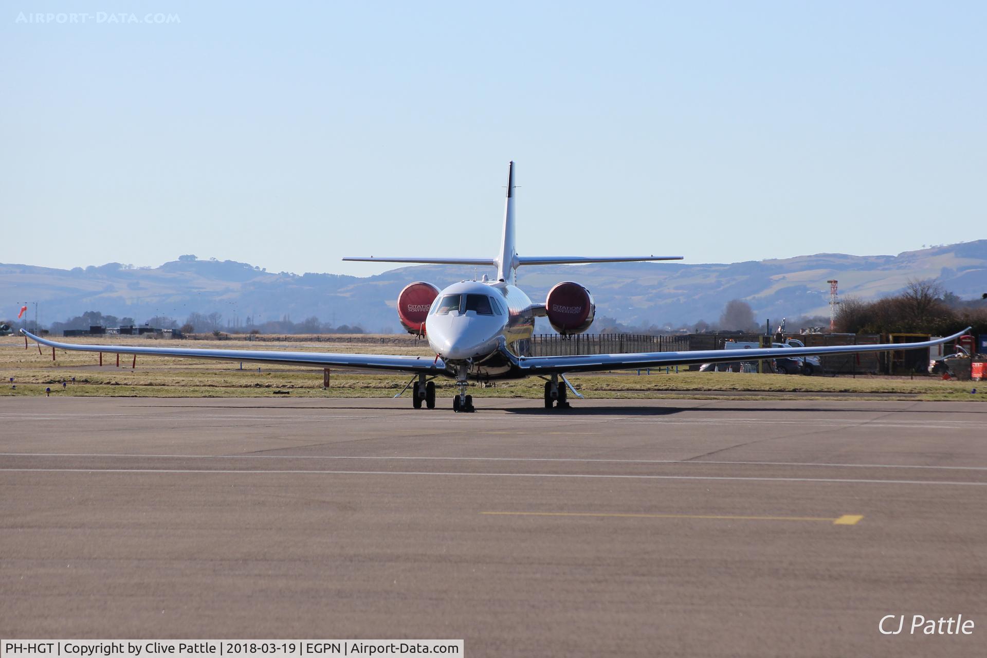 PH-HGT, 2014 Cessna 680 Citation Sovereign+ C/N 680-0530, On the ramp at Dundee