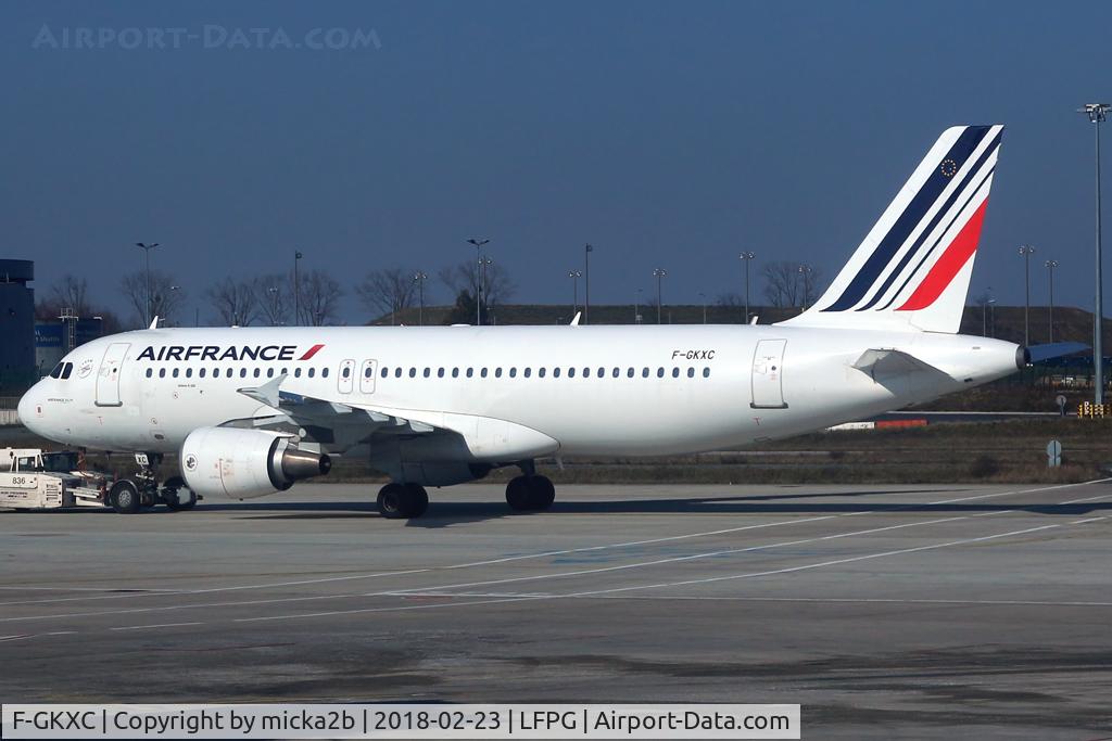F-GKXC, 2001 Airbus A320-214 C/N 1502, Taxiing