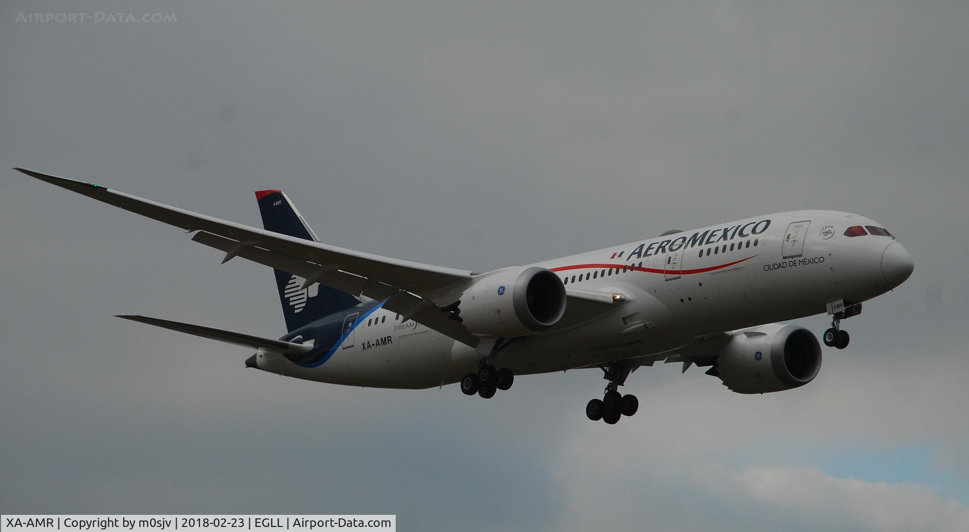 XA-AMR, 2014 Boeing 787-8 Dreamliner C/N 36844, Taken from the threshold of 29L