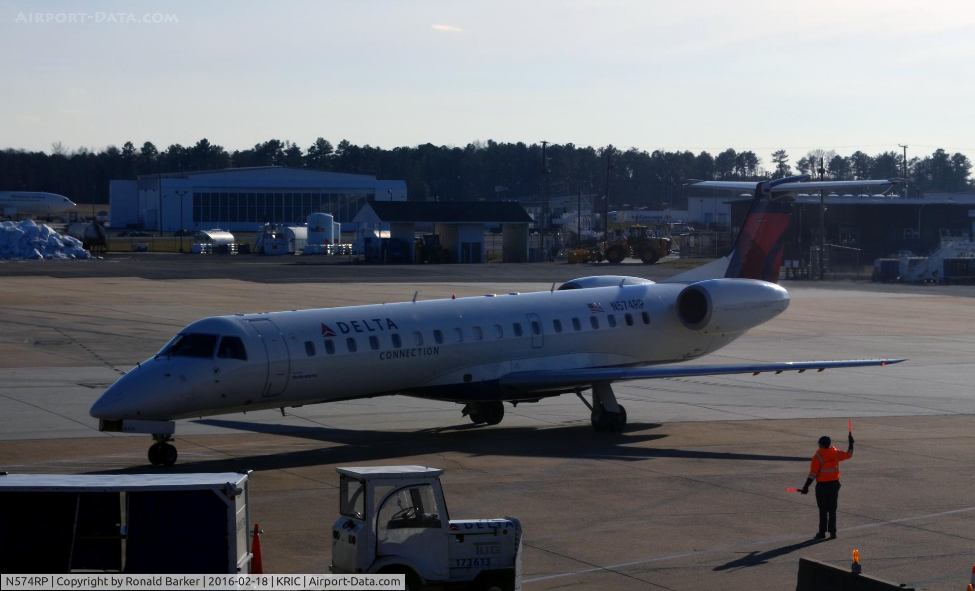 N574RP, 2004 Embraer ERJ-145LR (EMB-145LR) C/N 14500845, Taxi Richmond