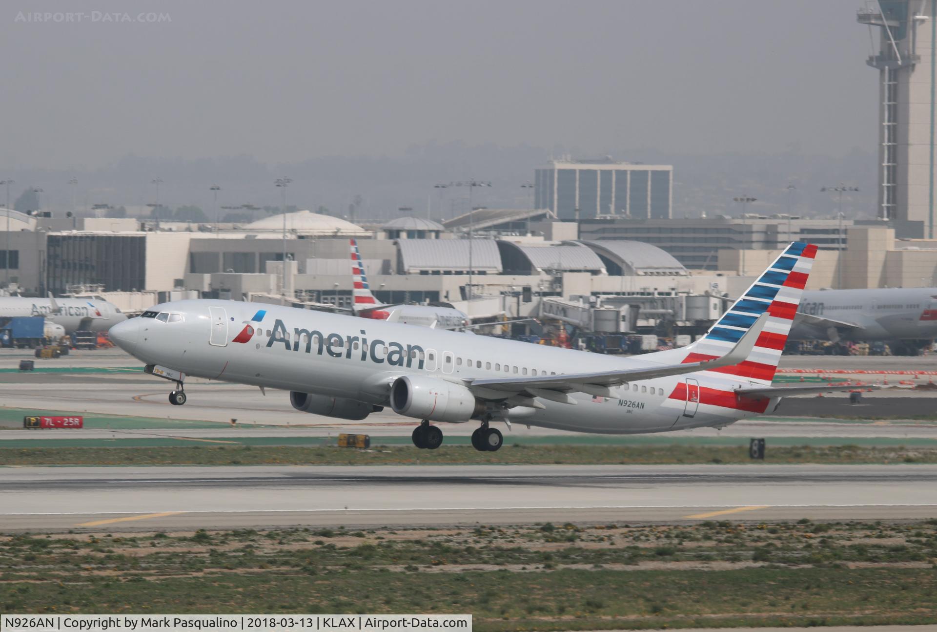 N926AN, 2000 Boeing 737-823 C/N 29527, Boeing 737-800