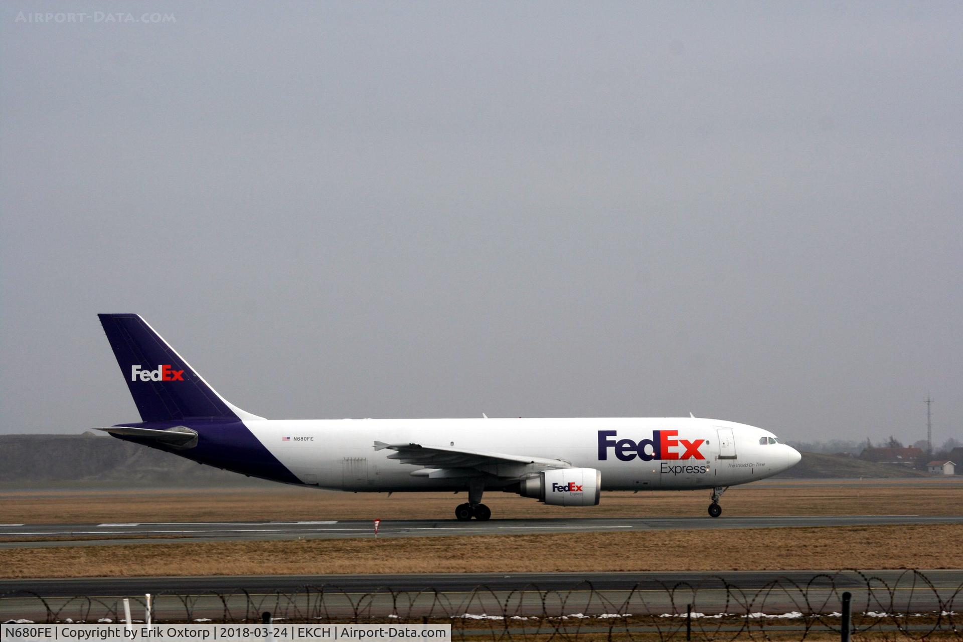N680FE, 1998 Airbus A300F4-605R C/N 794, N680FE taking off rw 22R