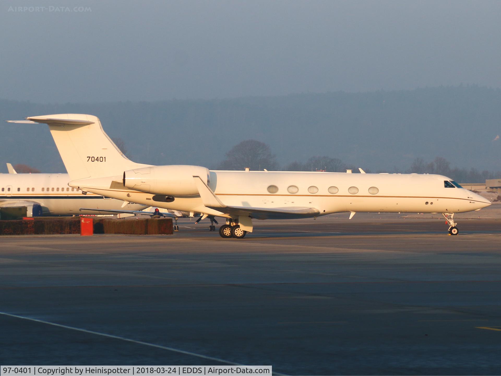 97-0401, 1997 Gulfstream Aerospace C-37A (Gulfstream V) C/N 542, 97-0401 at Stuttgart Airport.