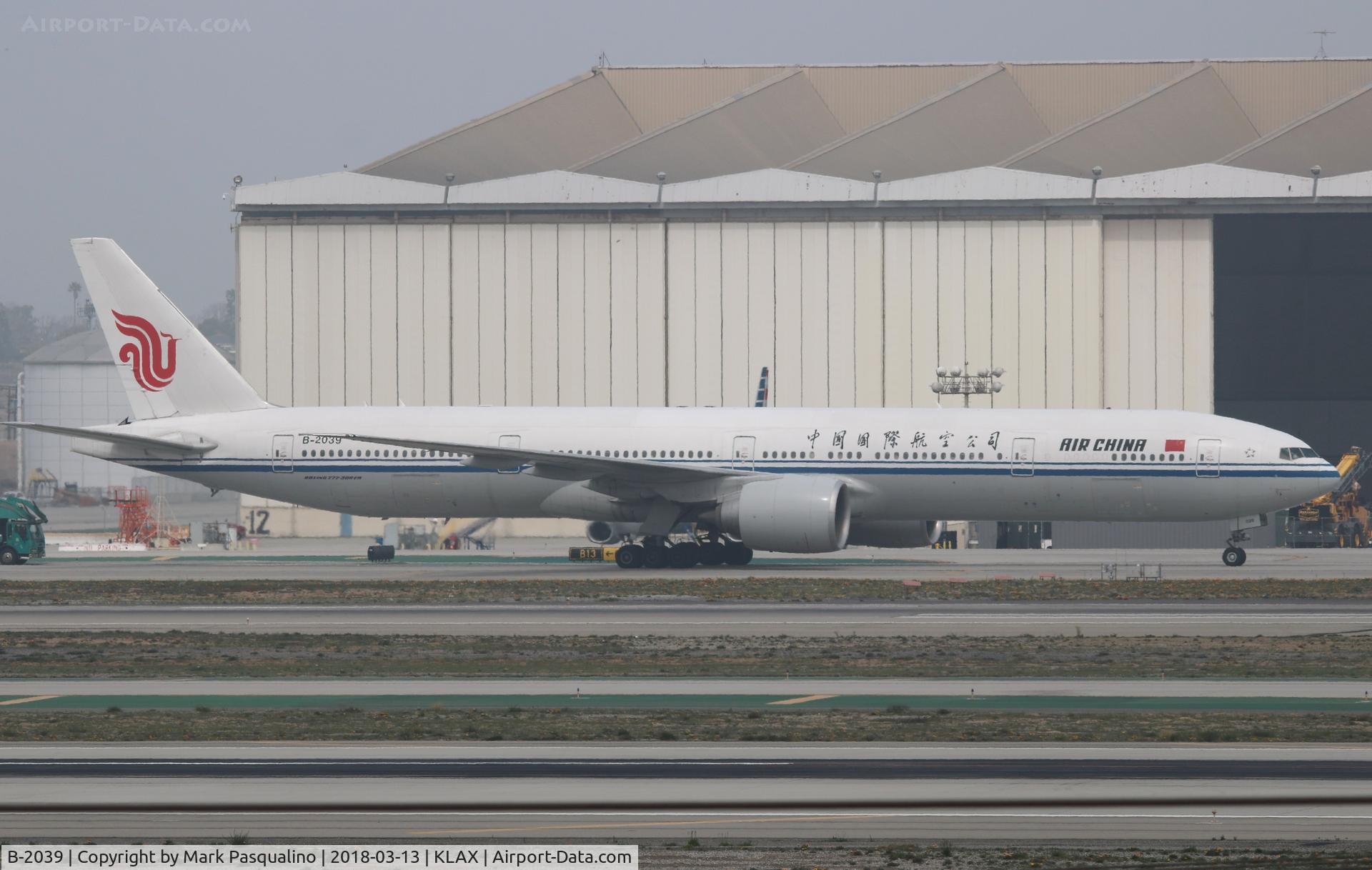 B-2039, 2013 Boeing 777-39L/ER C/N 38679, Boeing 777-300ER