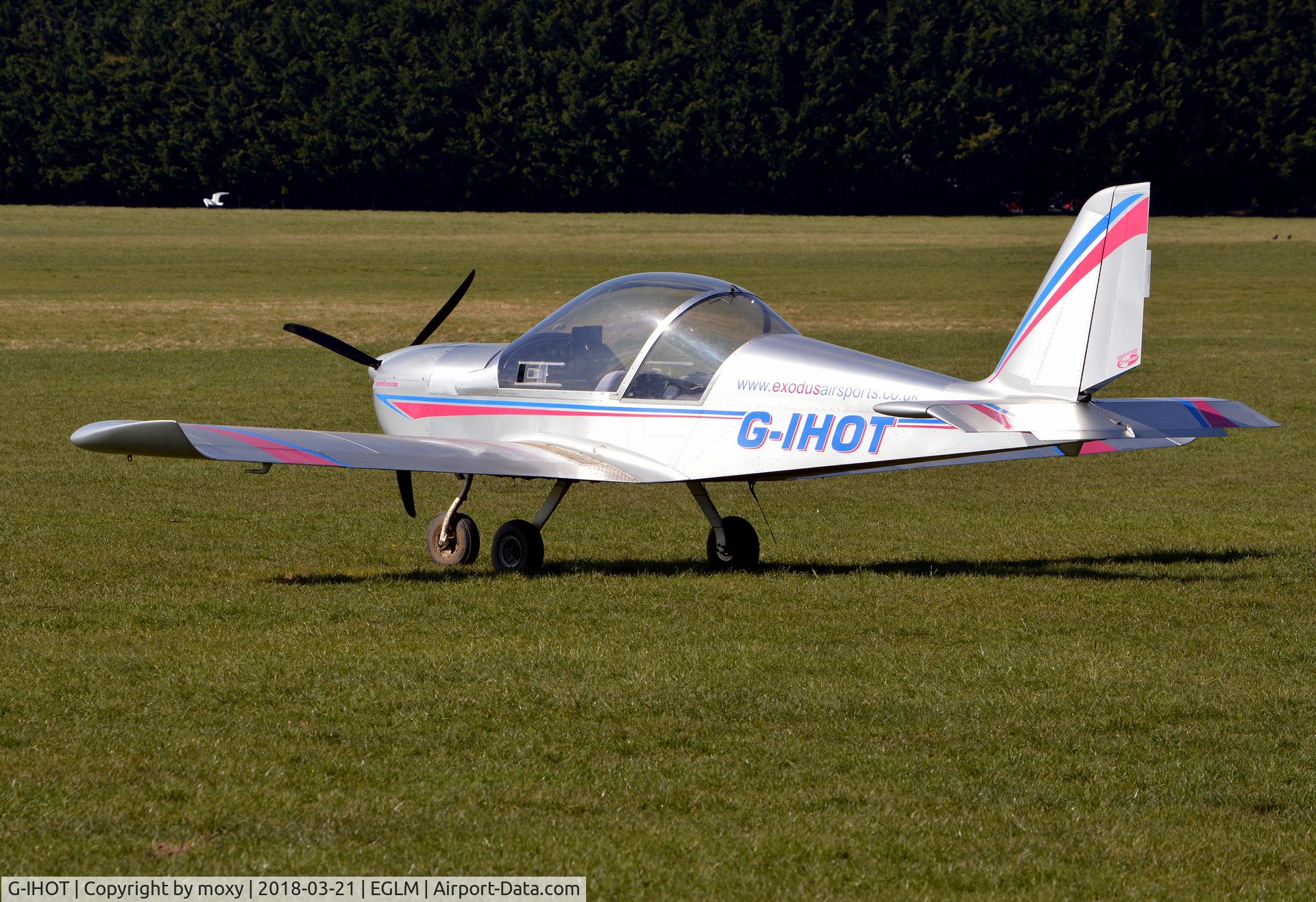 G-IHOT, 2004 Cosmik EV-97 TeamEurostar UK C/N 2007, Cosmik EV-97 TeamEurostar at White Waltham.