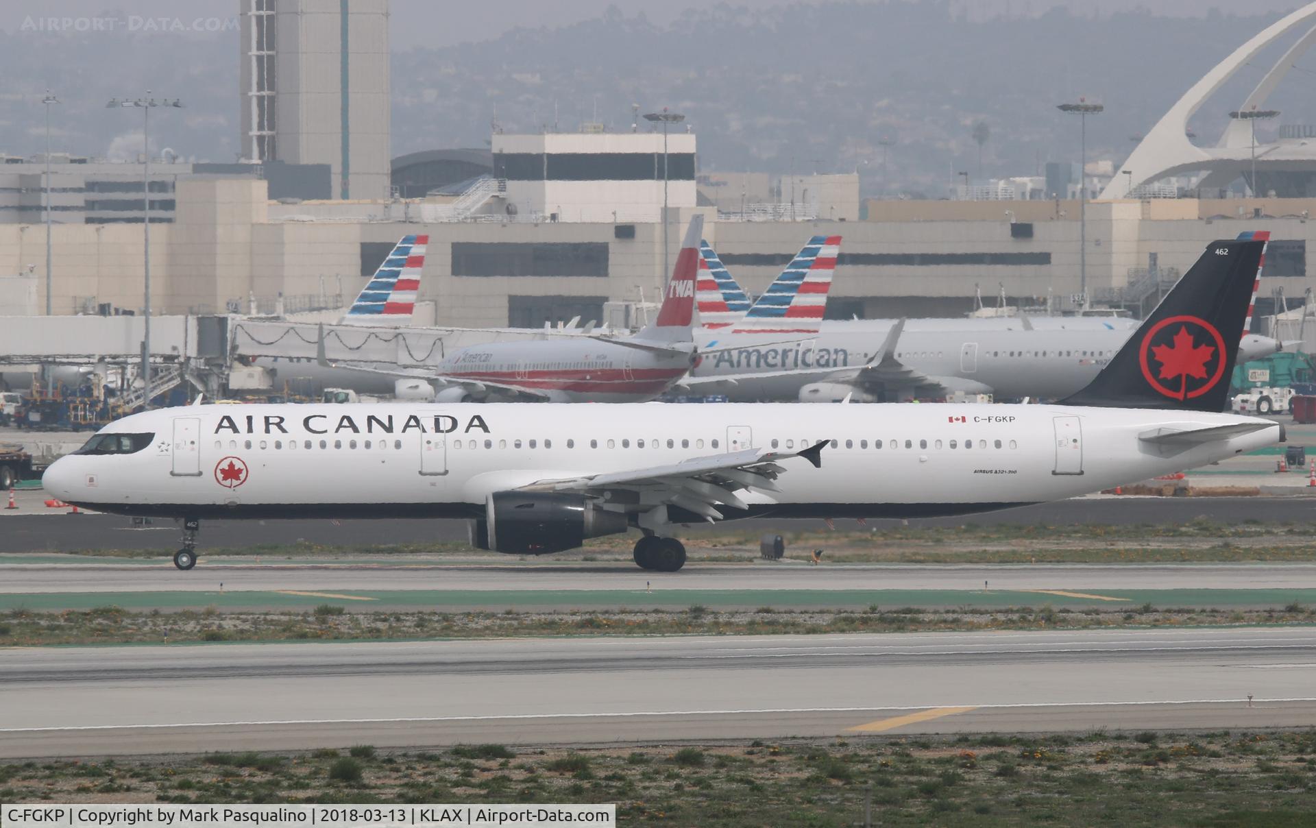 C-FGKP, 2009 Airbus A321-211 C/N 3884, Airbus A321-211