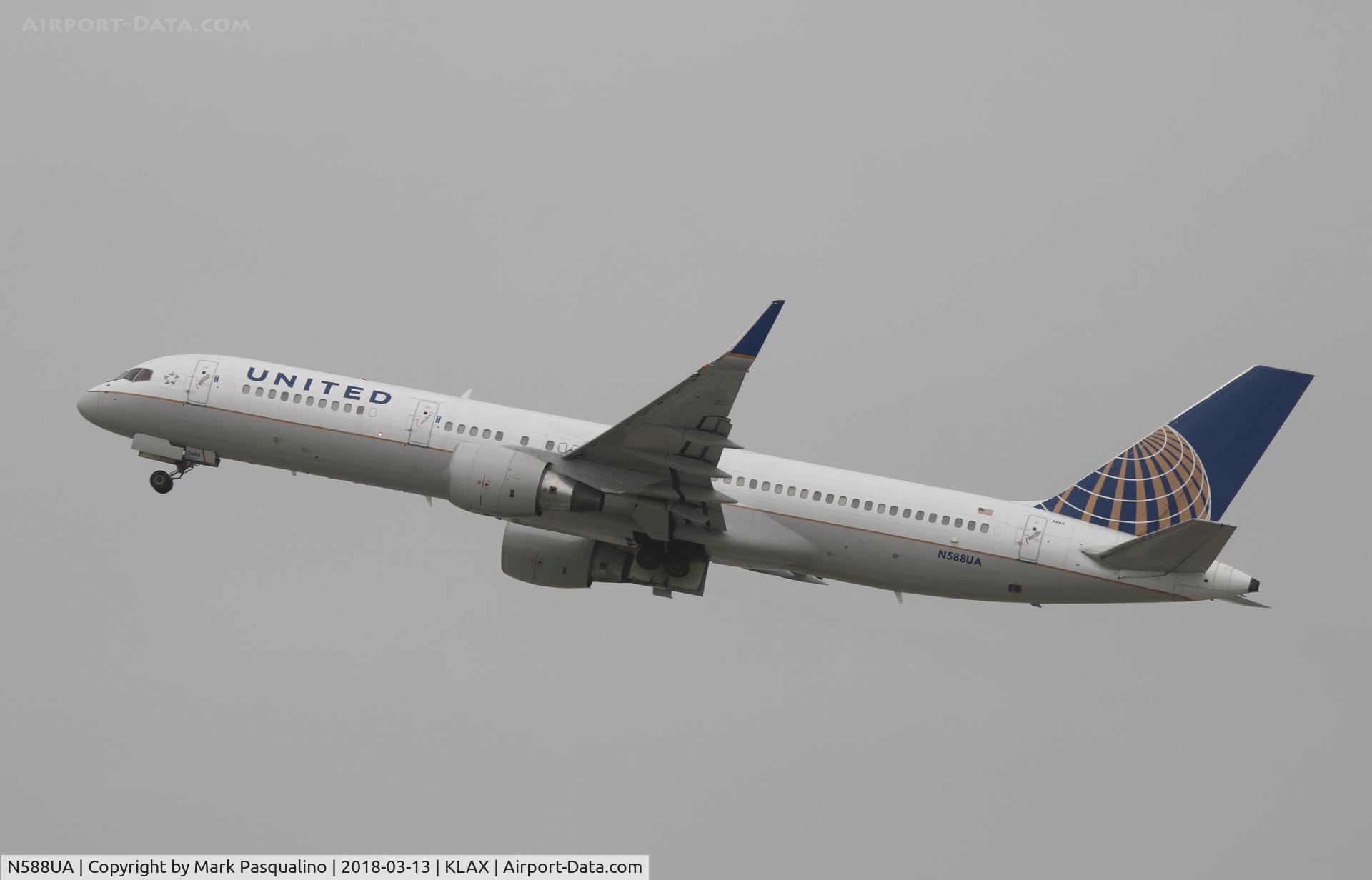 N588UA, 1993 Boeing 757-222 C/N 26717, Boeing 757-200