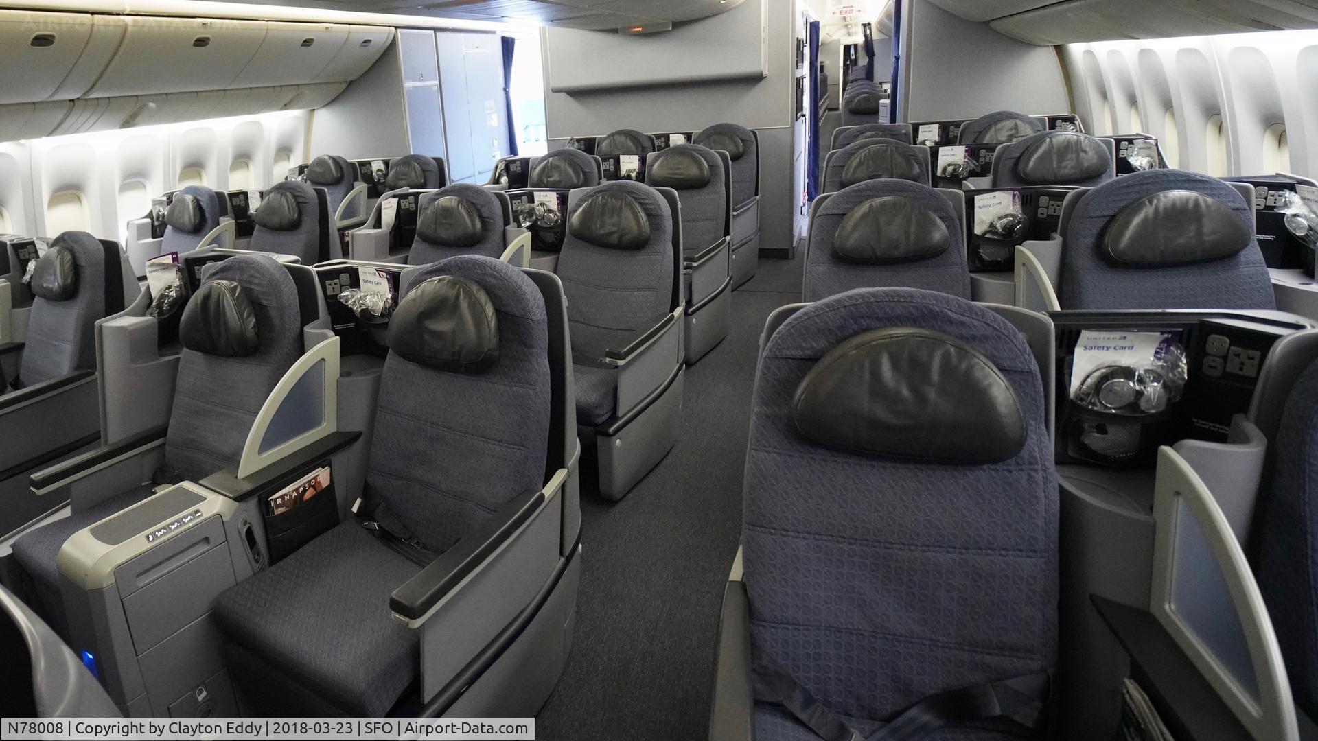 N78008, 1999 Boeing 777-224/ER C/N 29478, Flightdeck. SFO 2018.
