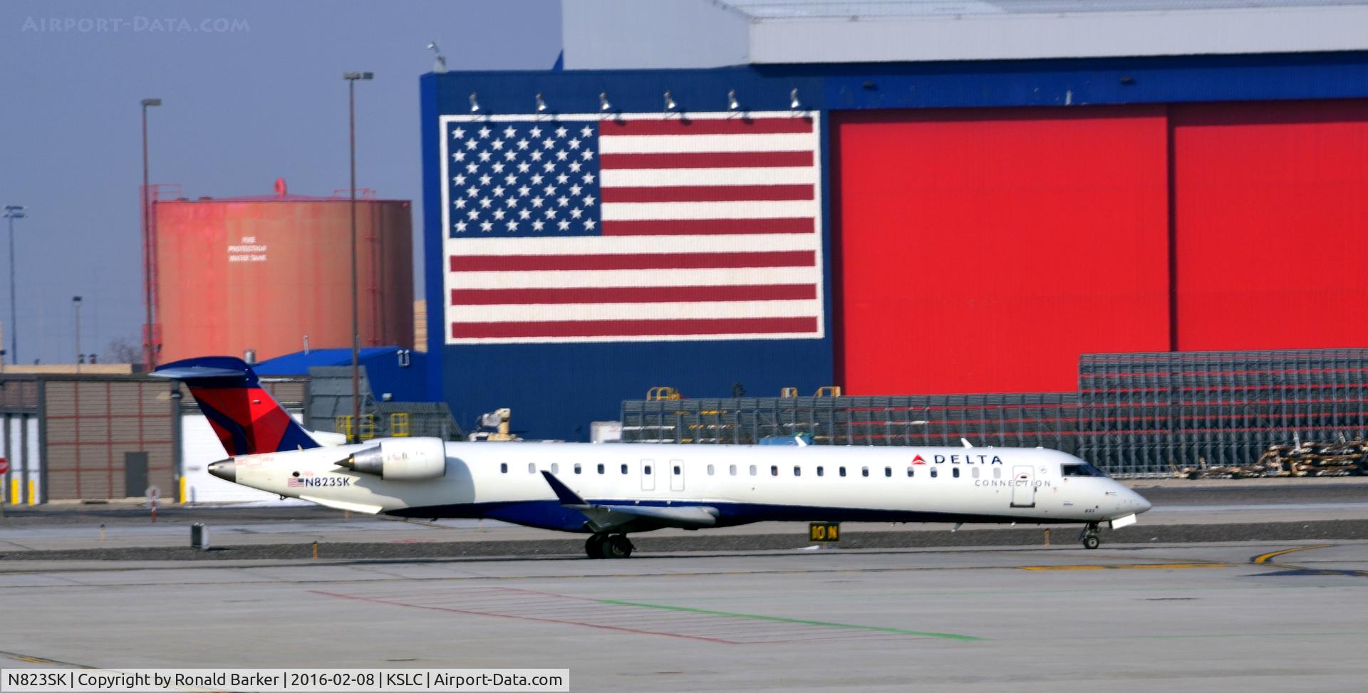 N823SK, 2008 Bombardier CRJ-900ER (CL-600-2D24) C/N 15205, Taxi SLC