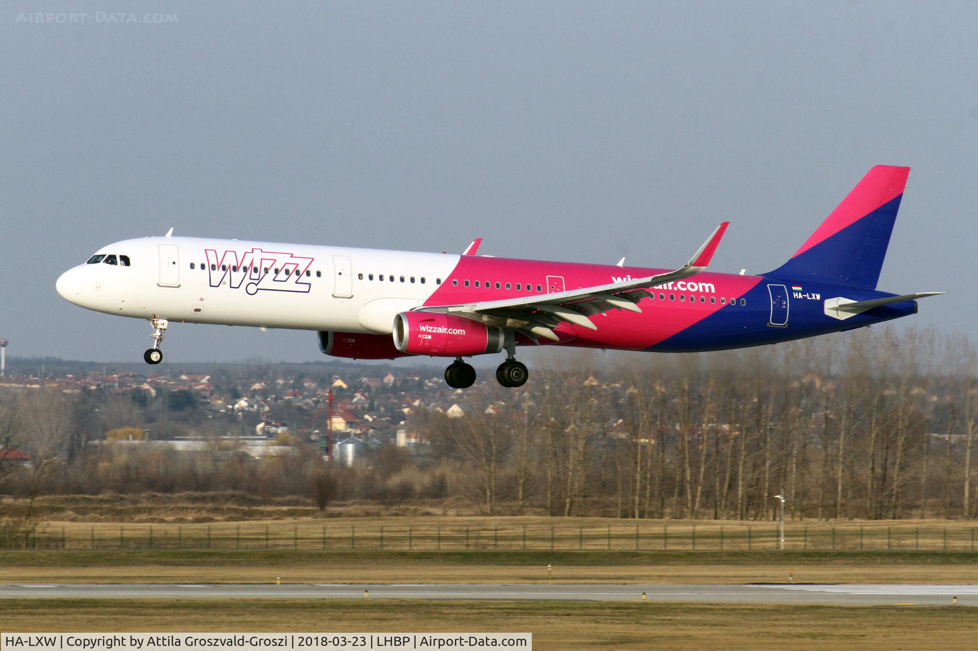 HA-LXW, 2017 Airbus A321-231 C/N 7947, Budapest Ferihegy International Airport, Hungary