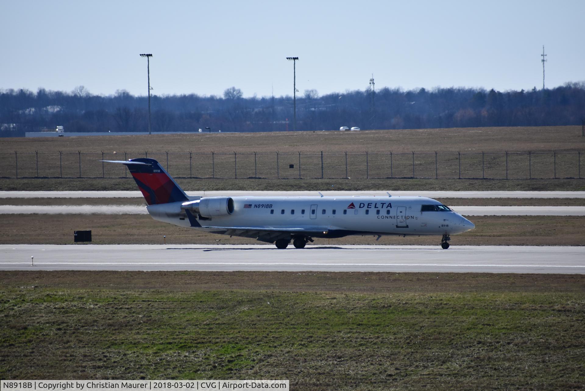 N8918B, 2004 Bombardier CRJ-200 (CL-600-2B19) C/N 7918, CRJ-200