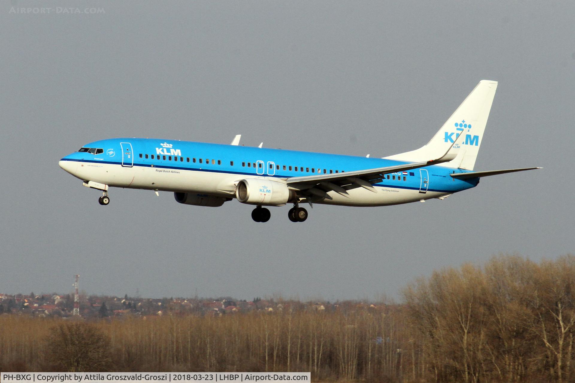 PH-BXG, 2000 Boeing 737-8K2 C/N 30357, Budapest Ferihegy International Airport, Hungary