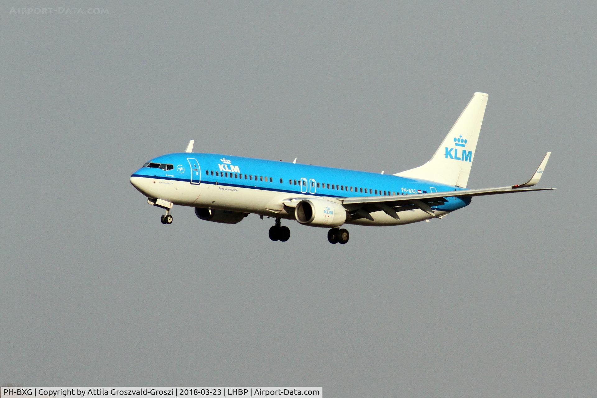 PH-BXG, 2000 Boeing 737-8K2 C/N 30357, Budapest Ferihegy International Airport, Hungary