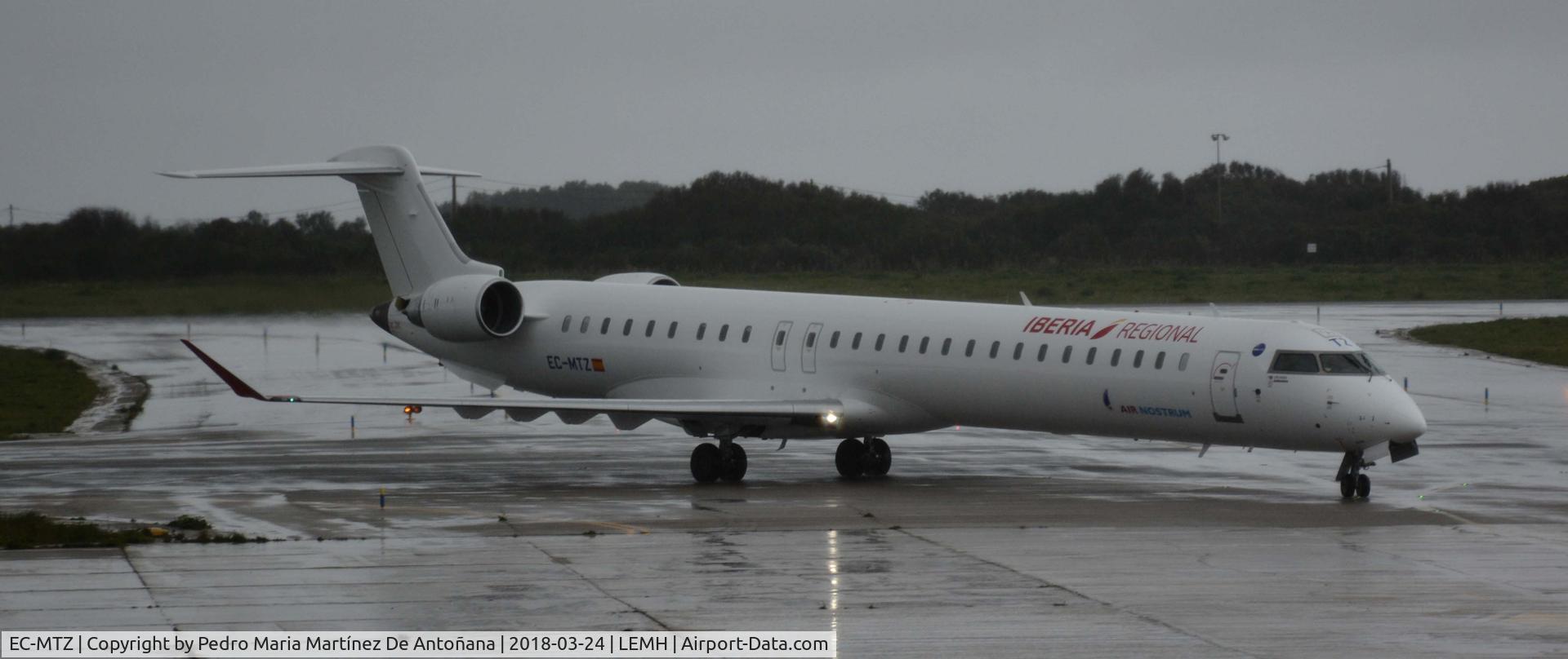 EC-MTZ, 2018 Bombardier CRJ-1000 (CL-600-2E25) C/N 19060, Aeropuerto de Maó