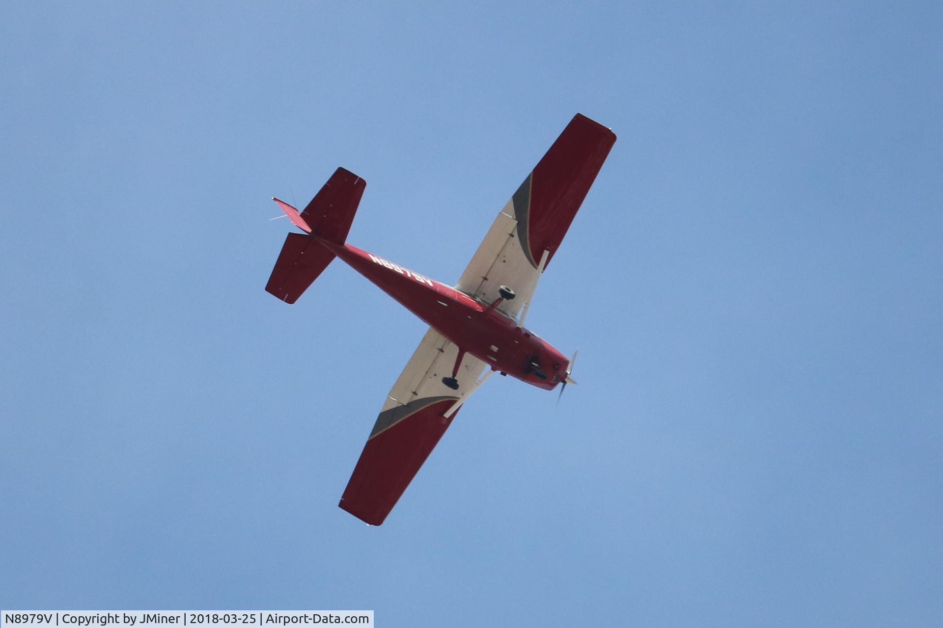 N8979V, 1974 Cessna 172M C/N 17264335, Flying over Elgin, IL.