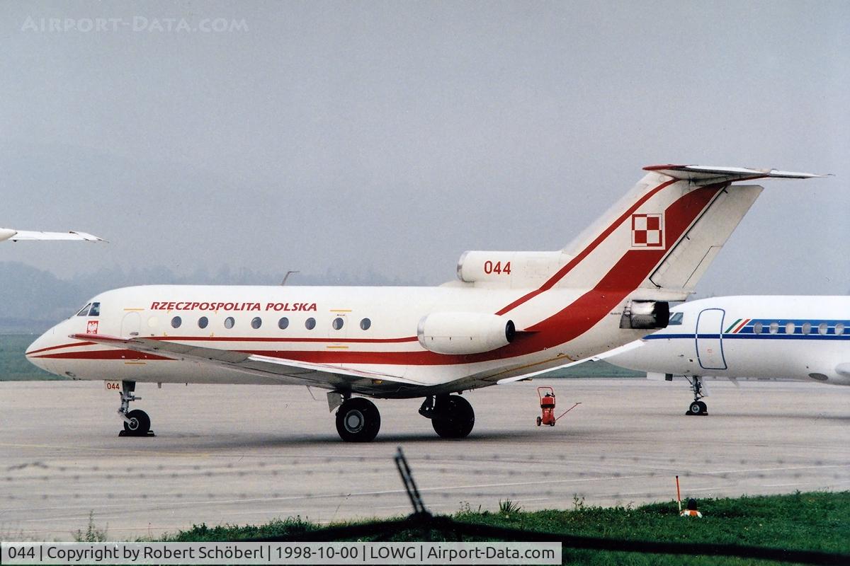 044, 1978 Yakovlev Yak-40 C/N 9840659, 044 @ LOWG