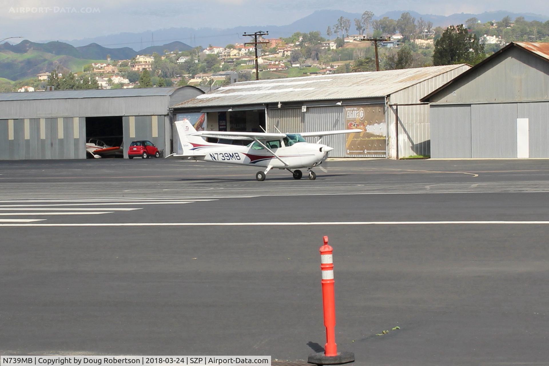 N739MB, 1978 Cessna 172N C/N 17270641, 1978 Cessna 172N SKYHAWK, Lycoming O-320-H2AD 160 Hp, holding short Rwy 22