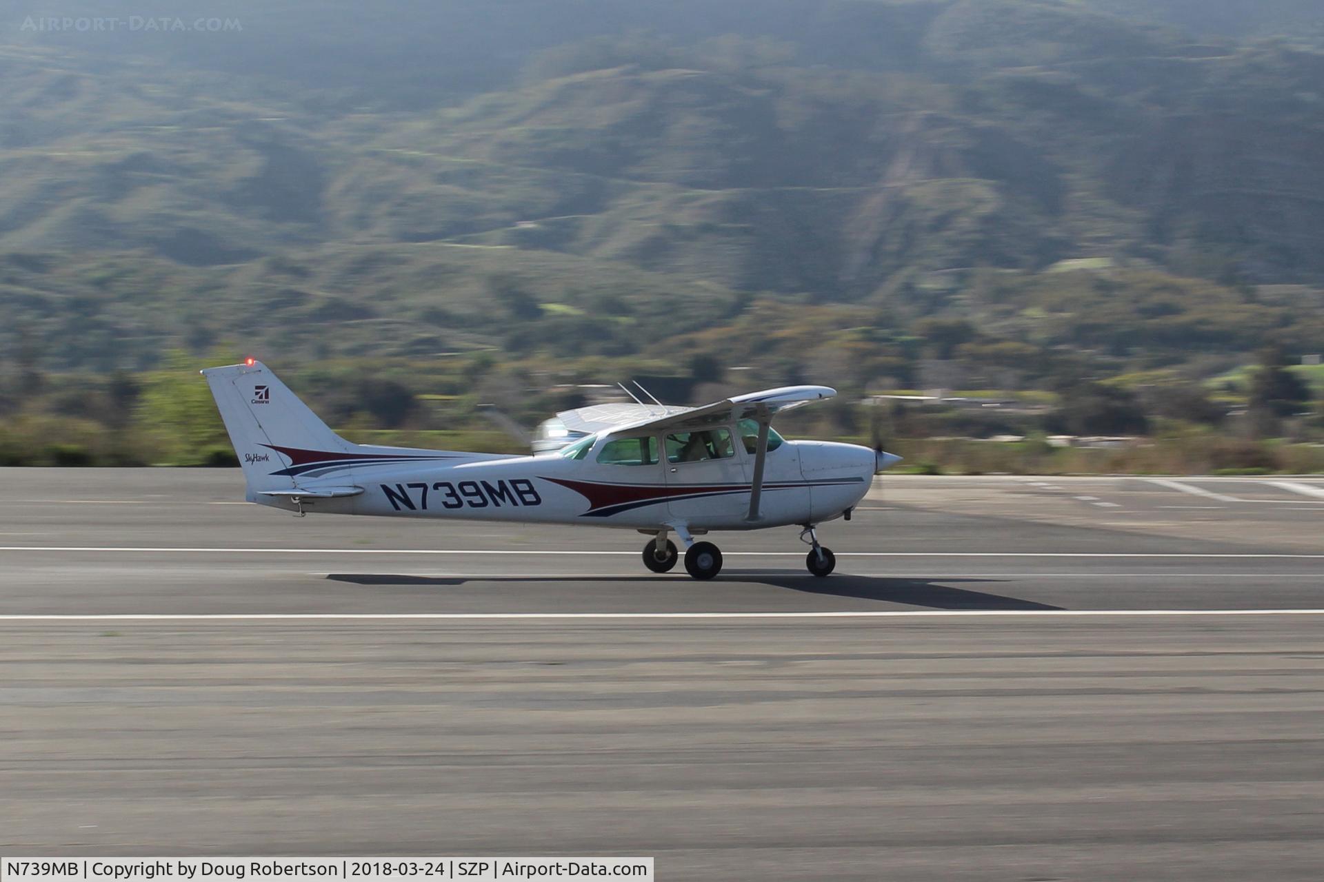 N739MB, 1978 Cessna 172N C/N 17270641, 1978 Cessna 172N SKYHAWK, Lycoming O-320-H2AD 160 Hp, takeoff roll Rwy 22