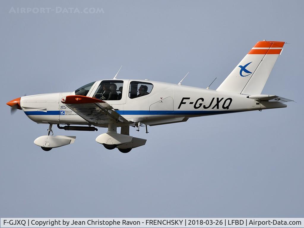 F-GJXQ, Socata TB-10 Tobago C/N 1430, ENAC touch and go to Biscarrosse-Parentis (LFBS)