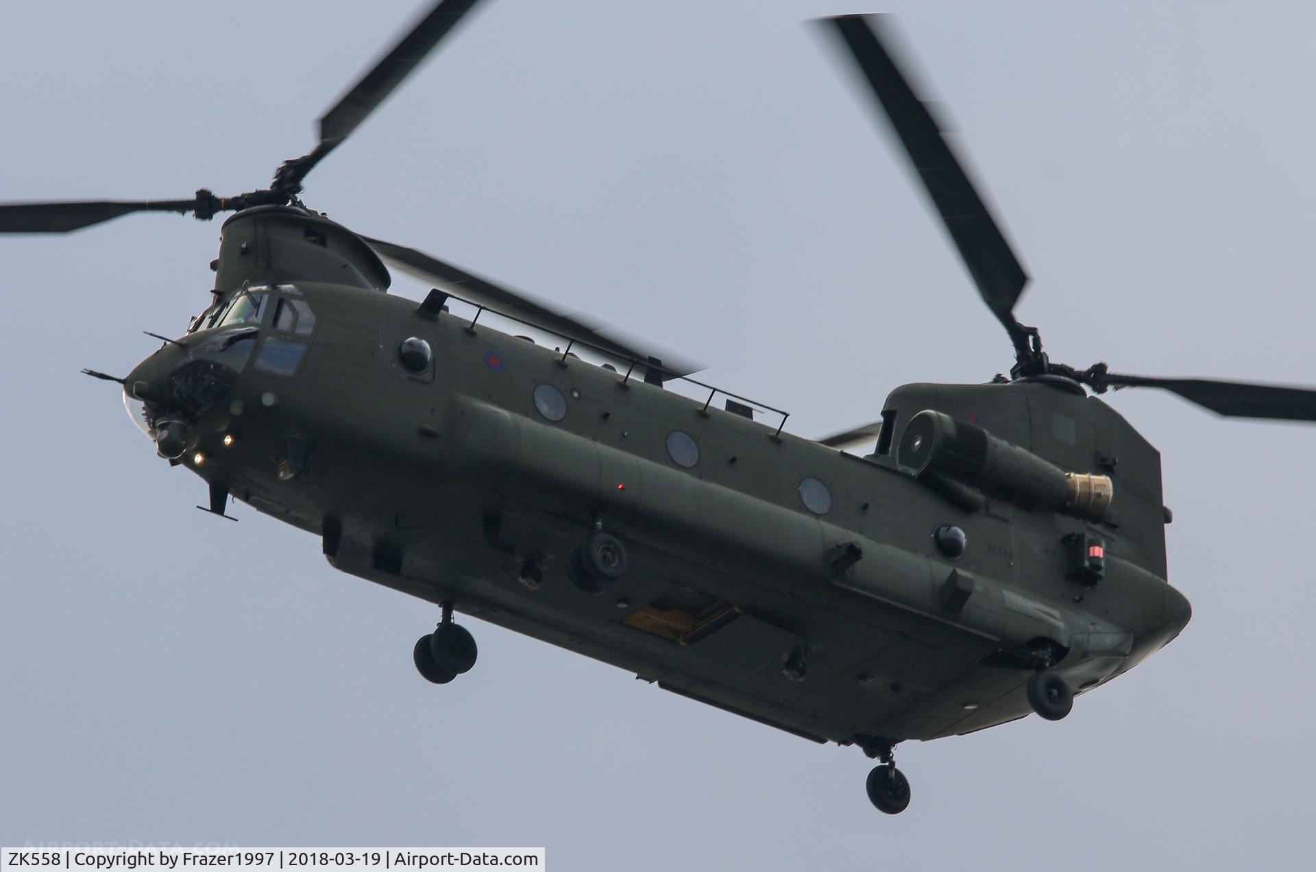 ZK558, Boeing Chinook HC.6 C/N M7709, Working with local ground forces.