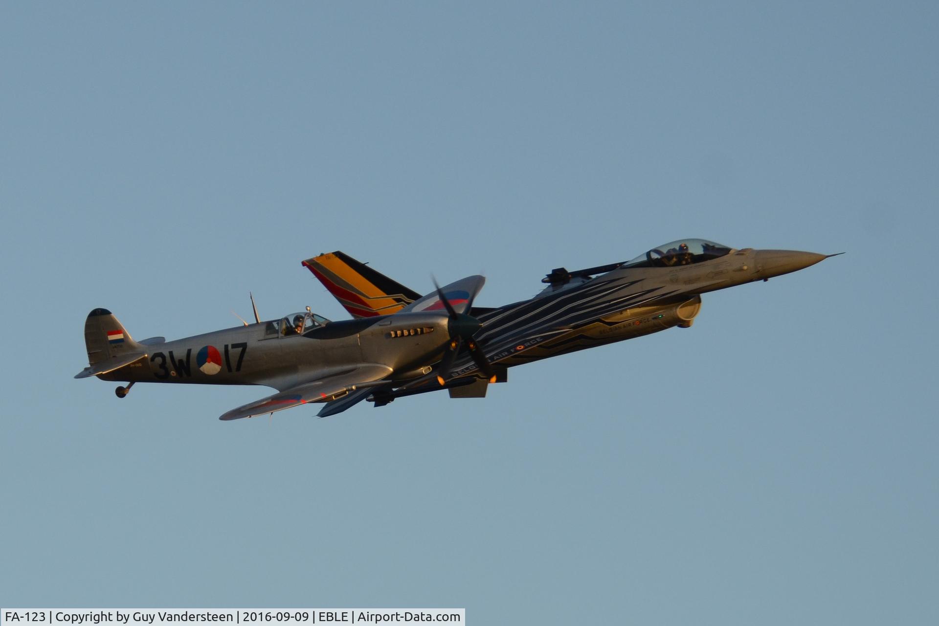 FA-123, SABCA F-16AM Fighting Falcon C/N 6H-123, Sanicole Dusk Airshow 2016