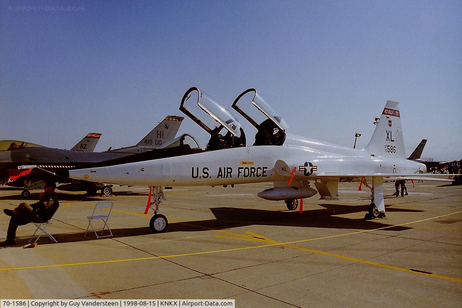 70-1586, 1970 Northrop T-38C Talon C/N T.6276, Miramar MCAS Airshow 1998