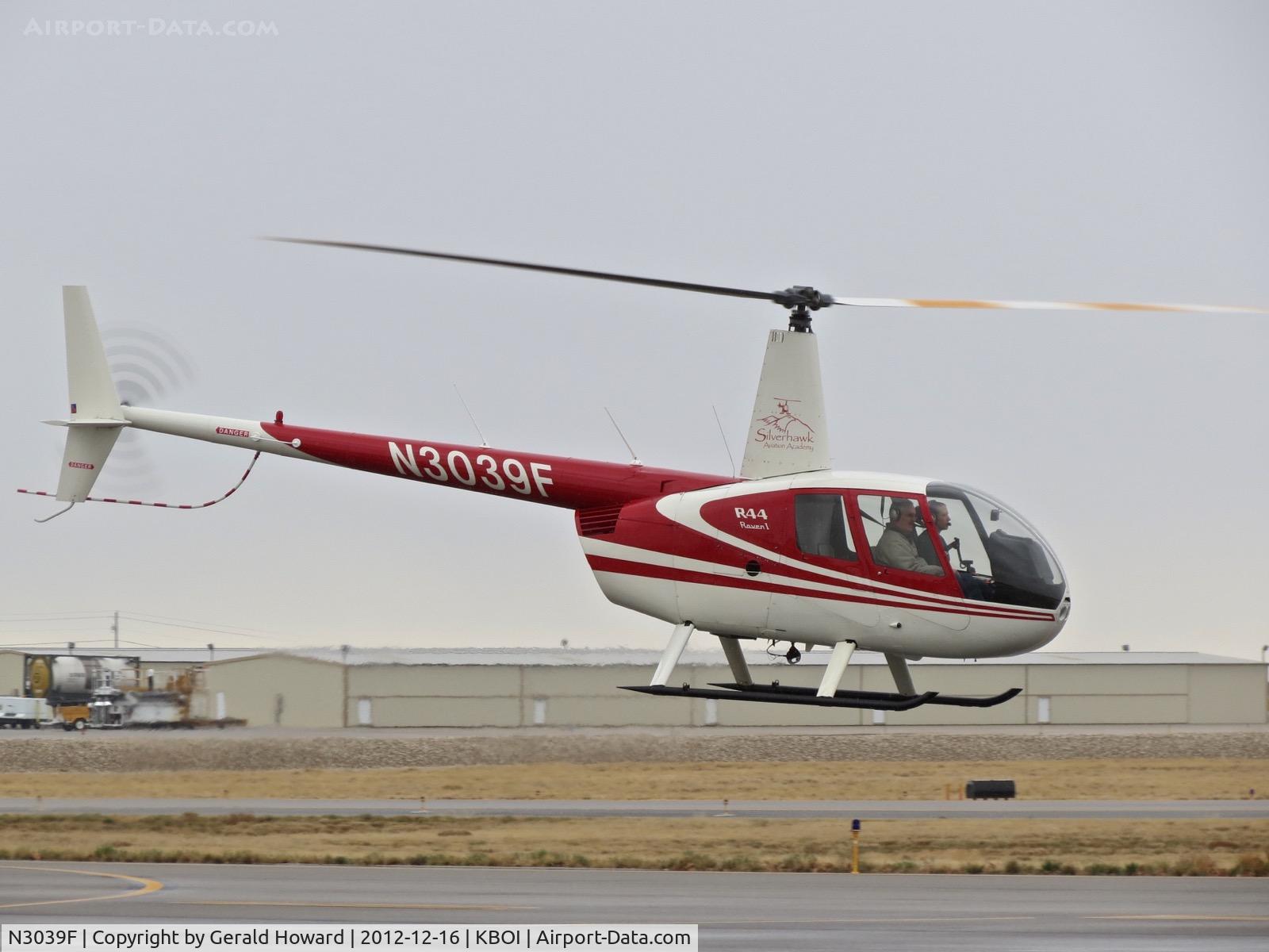 N3039F, 2007 Robinson R44 C/N 1733, Taxiing on Delta.