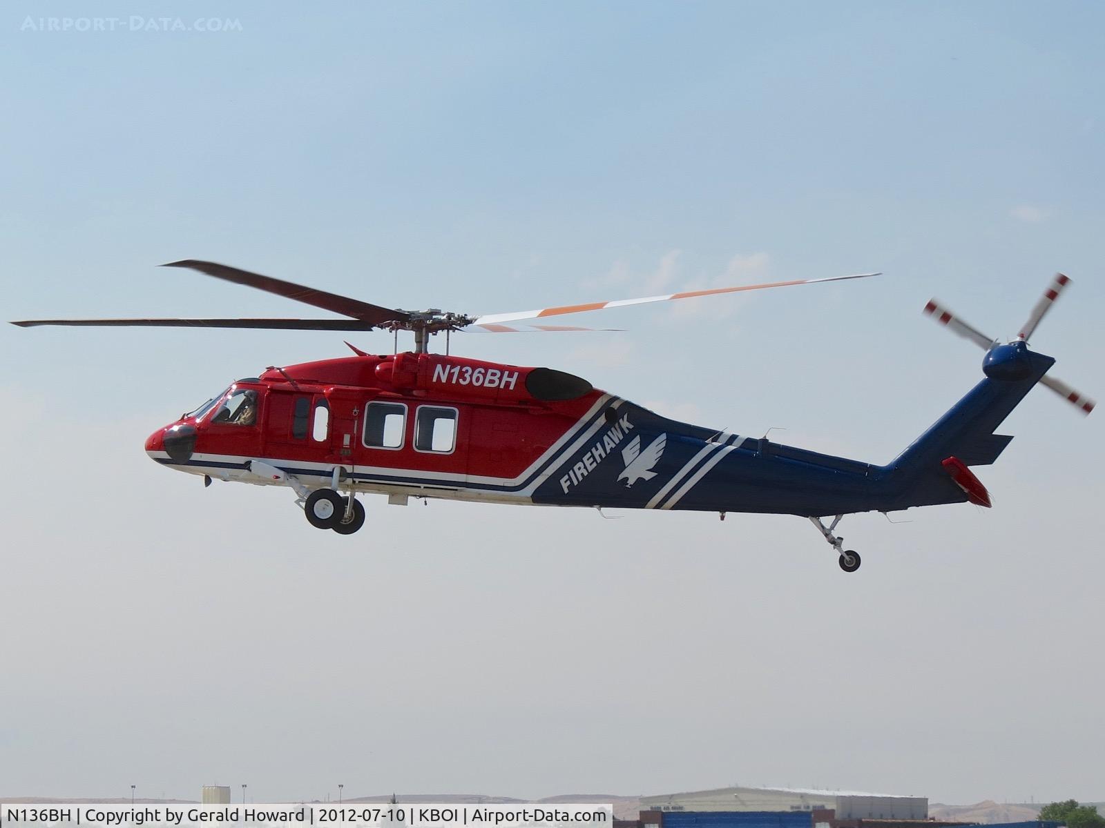 N136BH, 1992 Sikorsky S-70A-27 C/N 701835, Departing BOI.