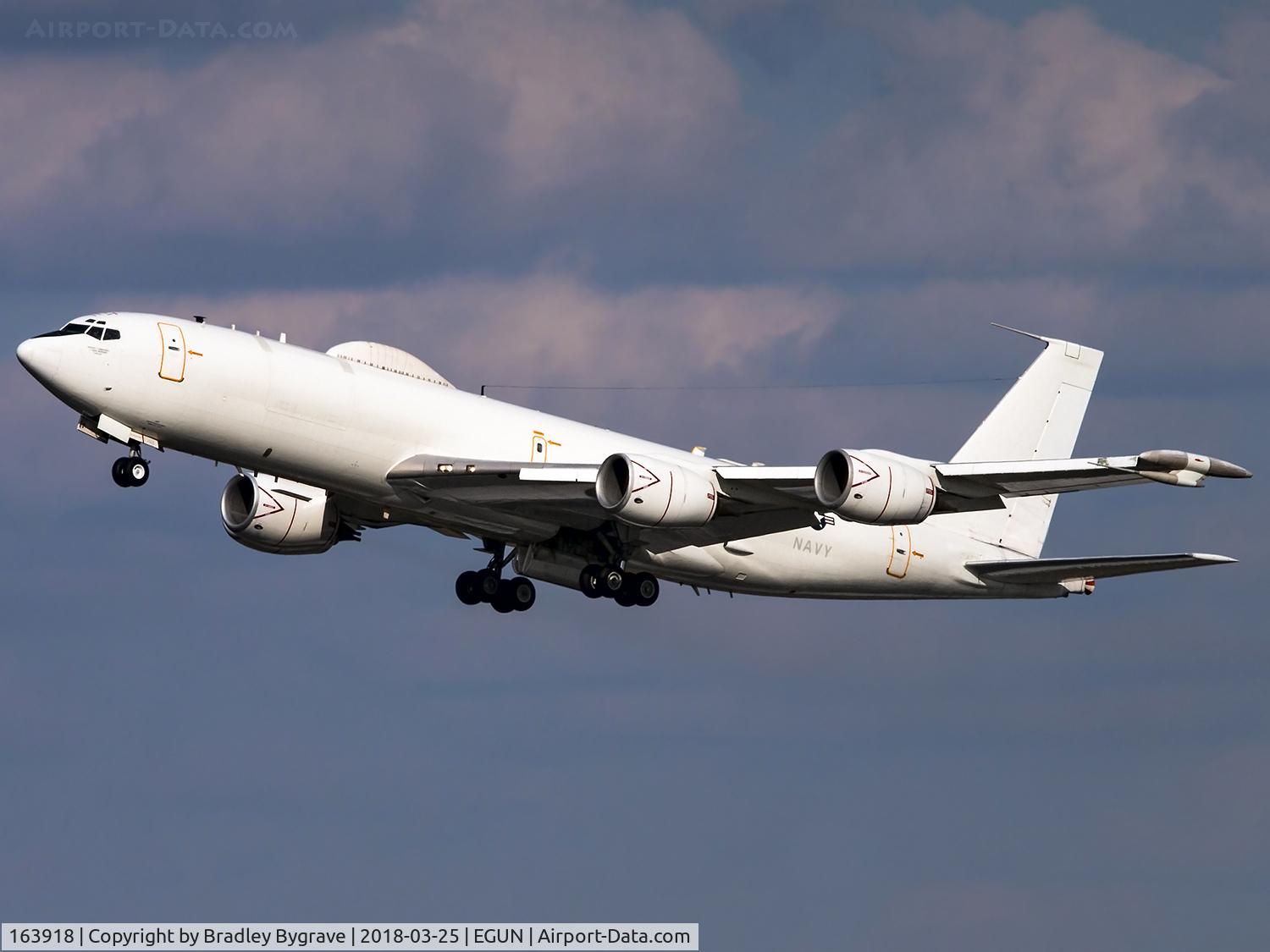 163918, 1988 Boeing E-6B Mercury C/N 23891, Climbing away from runway 29