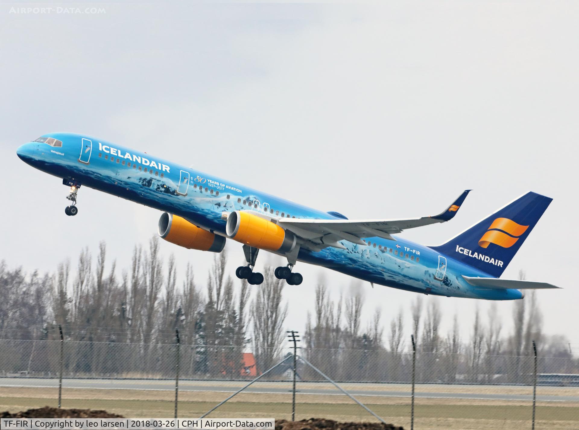 TF-FIR, 1994 Boeing 757-256 C/N 26242, Copenhagen 26.3.2018 T/O R-22R