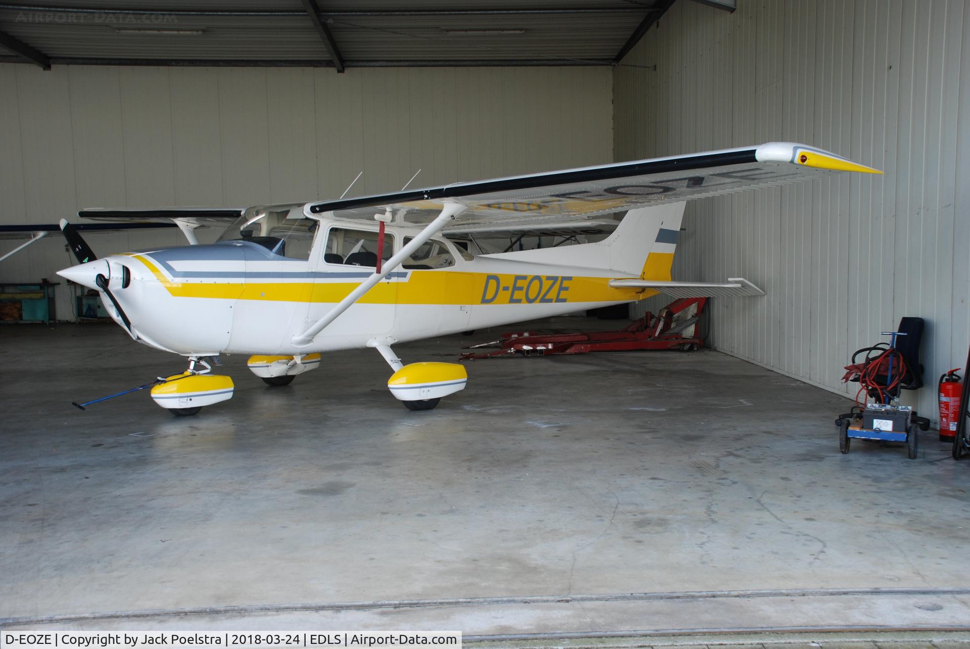 D-EOZE, Reims F172N Skyhawk C/N F1721716, D-EOZE based at Stadtlohn airport Germany