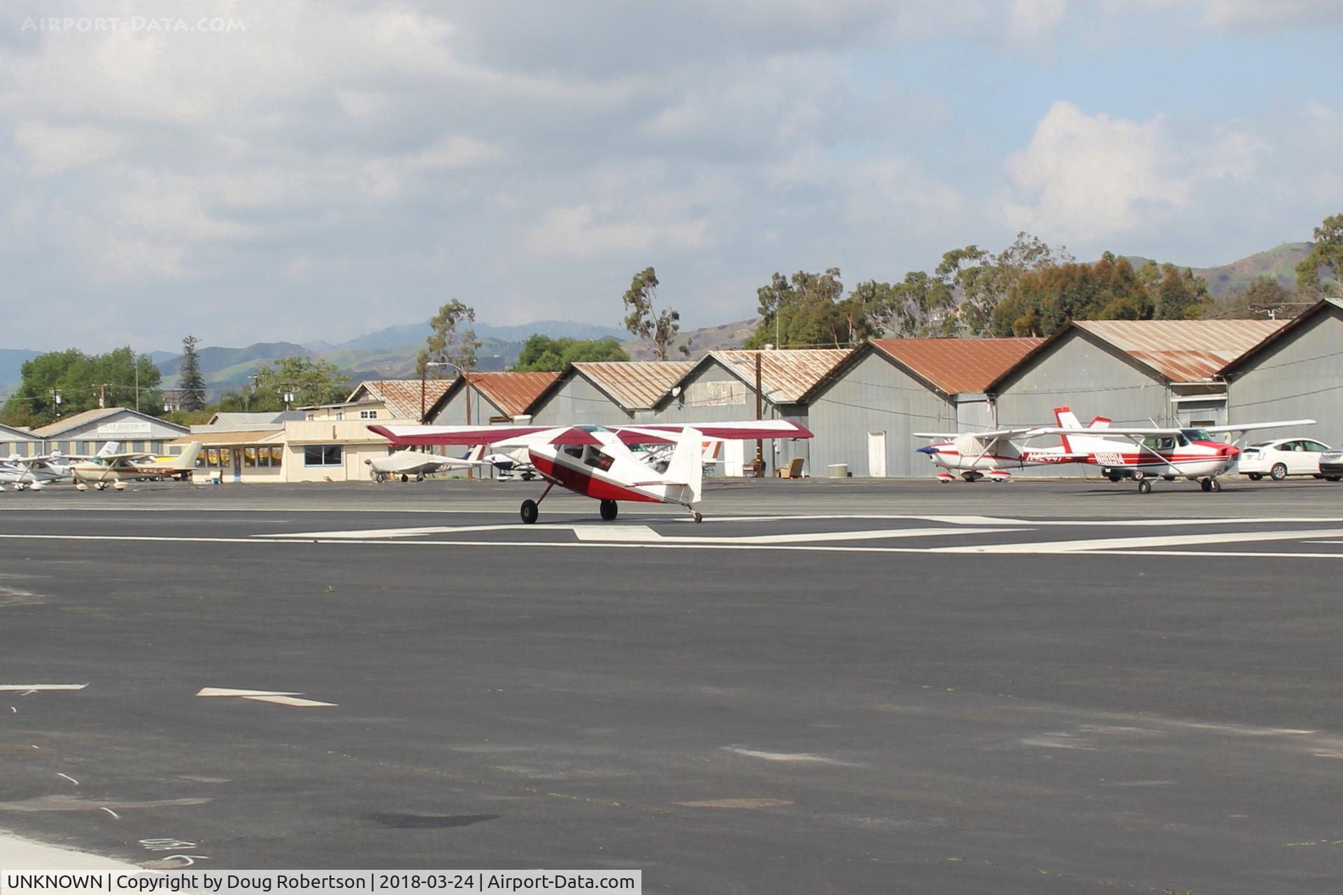 UNKNOWN, Ultralights various C/N Unknown, Unmarked aircraft, no visible registration. Takeoff roll Rwy 22