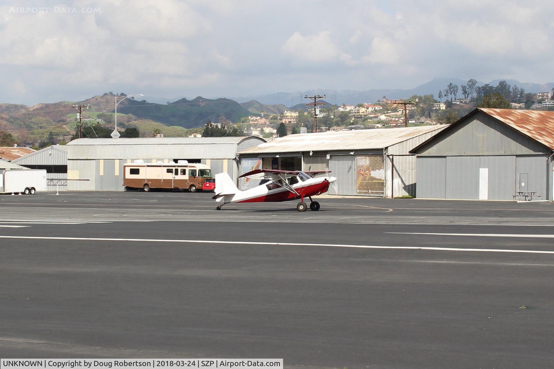 UNKNOWN, Ultralights various C/N Unknown, No visible registration markings, taxi to Rwy 22. Any help appreciated. Why has this the same cn as AC1397930 when both are UNKNOWN?? 