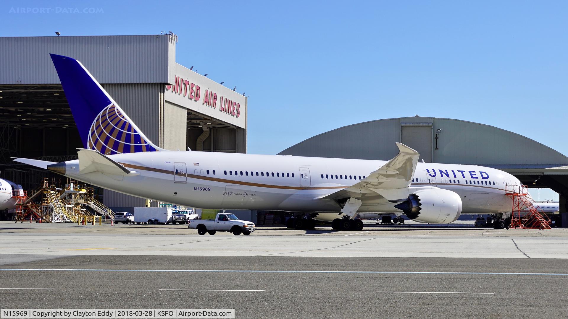 N15969, 2017 Boeing 787-9 Dreamliner C/N 60142, SFO 2018.
