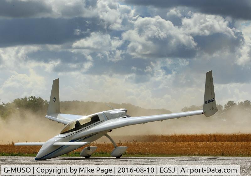 G-MUSO, 1988 Rutan Long-EZ C/N PFA 074A-10590, Long ez G-MUSO at Seething airfield