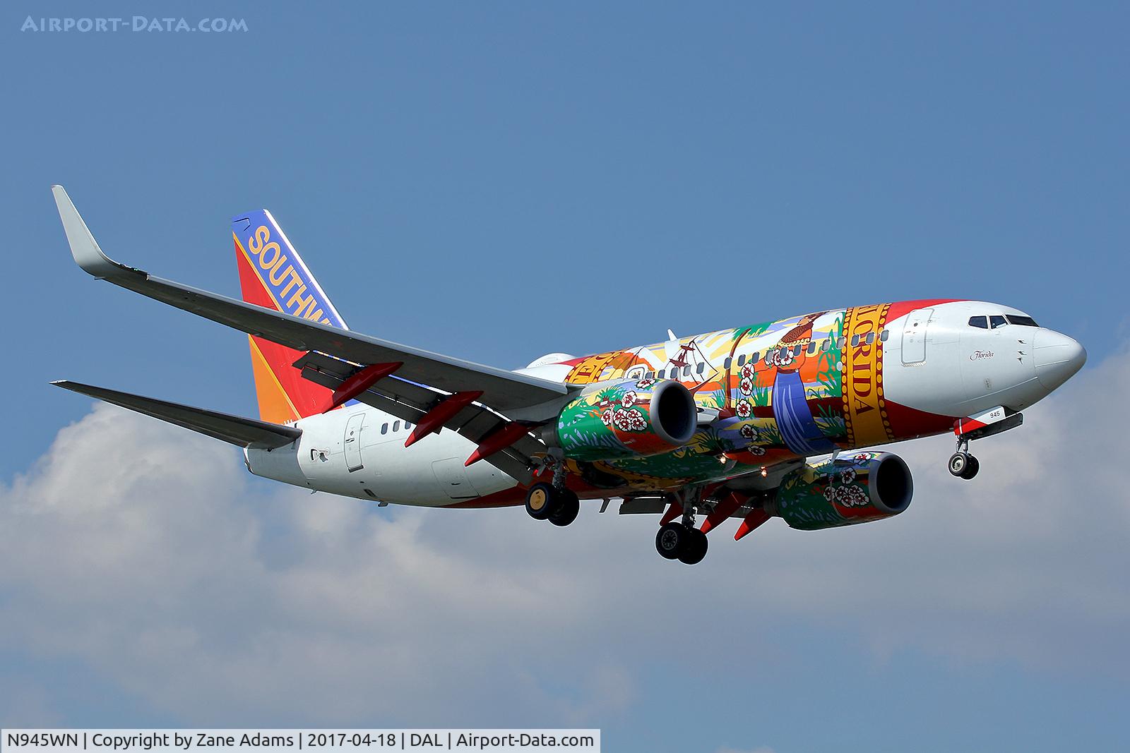N945WN, 2010 Boeing 737-7H4 C/N 36660, Arriving at Dallas Love Field ( Southwest Special Livery)
