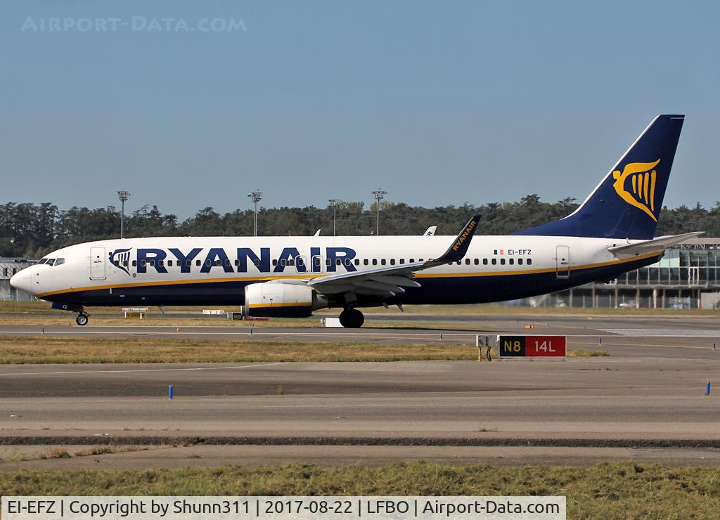 EI-EFZ, 2009 Boeing 737-8AS C/N 38489, Ready for take off from rwy 14L