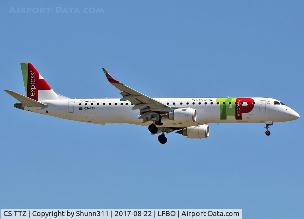 CS-TTZ, 2013 Embraer 195AR (ERJ-190-200IGW) C/N 19000628, Landing rwy 14R
